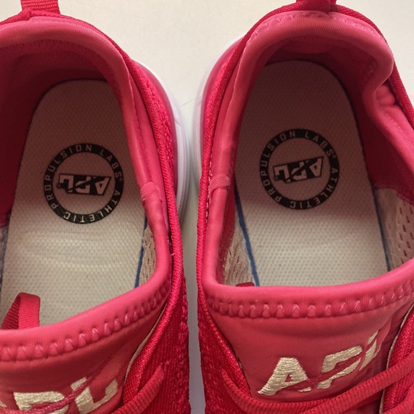 APL 10 / 43 men’s TechLoom phantom sneaker pink red with white sole worn 2 times - Picture 8 of 8
